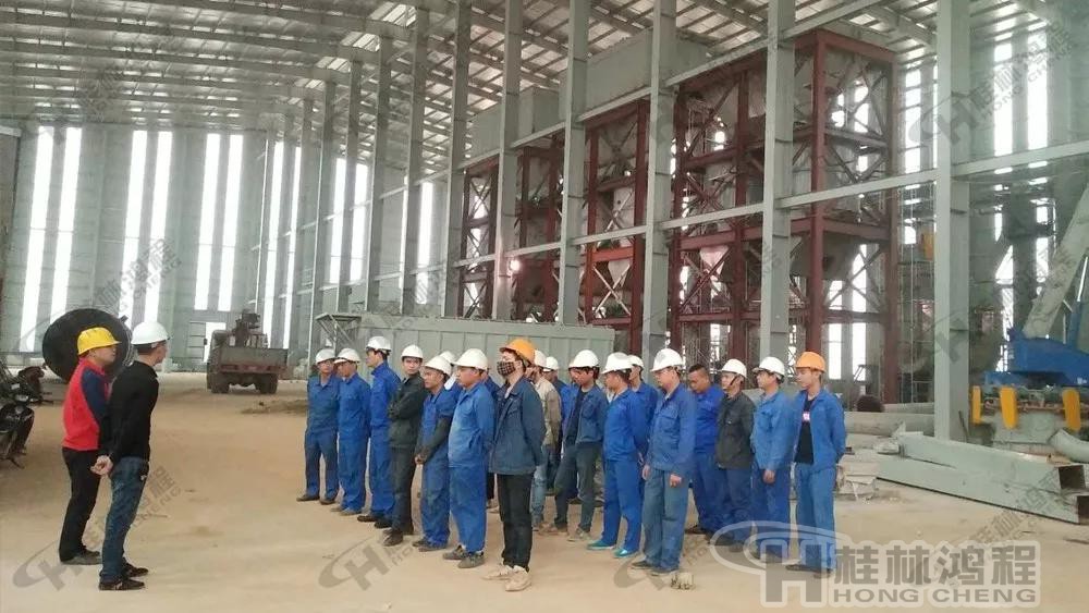 桂林鴻程001號磨粉機生產線EPC項目總包超細立磨 桂林鴻程001號磨粉機生產線EPC項目總包超細立磨