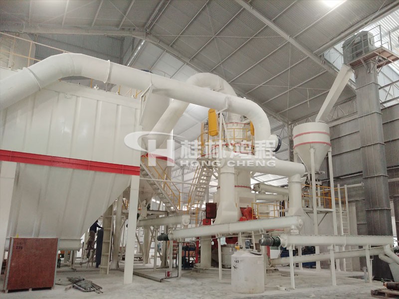 鋰輝石微粉磨HLMX超細(xì)立磨 鋰輝石微粉磨HLMX超細(xì)立磨